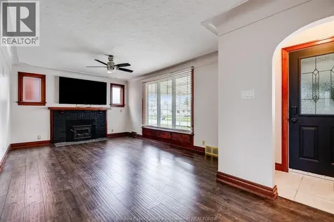 95 Tweedsmuir Avenue East Chatham ON N7M 3Z7