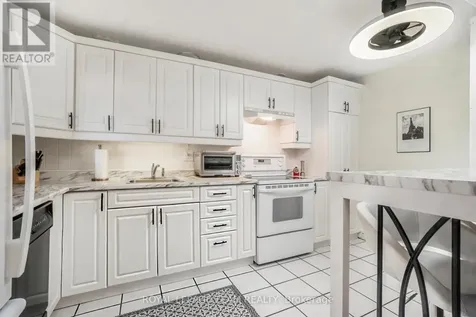 1356 Meadowlands Drive East Ottawa ON K2E 6K6