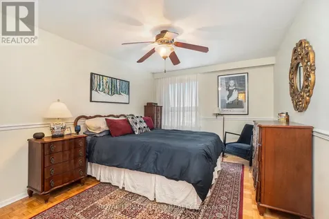 1356 Meadowlands Drive East Ottawa ON K2E 6K6