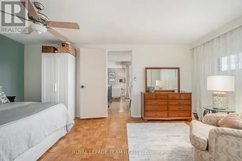 1356 Meadowlands Drive East Ottawa ON K2E 6K6