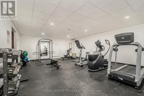 1356 Meadowlands Drive East Ottawa ON K2E 6K6