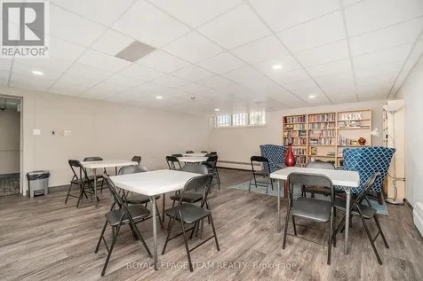1356 Meadowlands Drive East Ottawa ON K2E 6K6