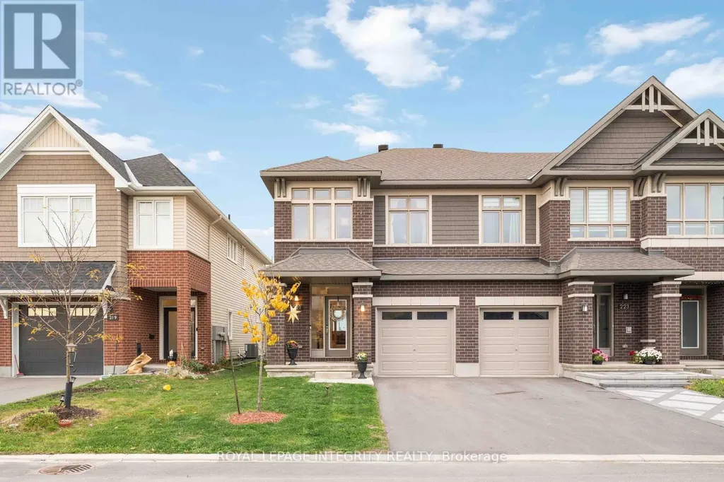 221 Finsbury Avenue Ottawa ON K2S 2X9