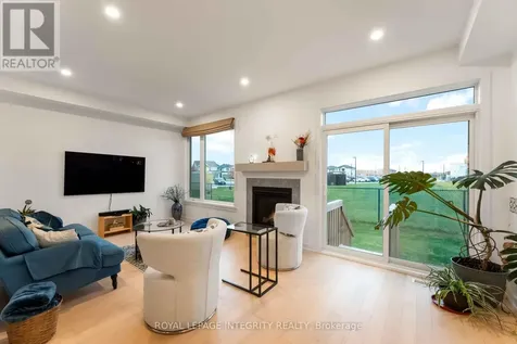221 Finsbury Avenue Ottawa ON K2S 2X9