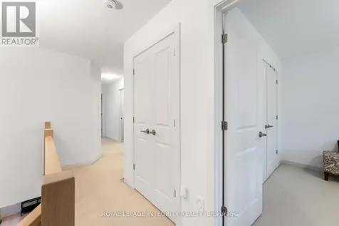 221 Finsbury Avenue Ottawa ON K2S 2X9