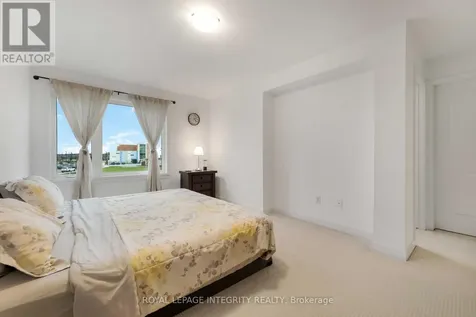 221 Finsbury Avenue Ottawa ON K2S 2X9