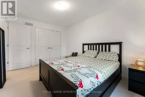 221 Finsbury Avenue Ottawa ON K2S 2X9