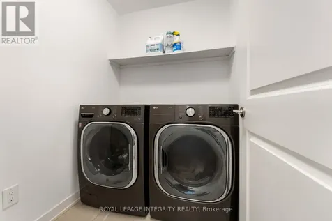 221 Finsbury Avenue Ottawa ON K2S 2X9