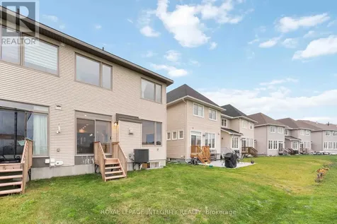 221 Finsbury Avenue Ottawa ON K2S 2X9