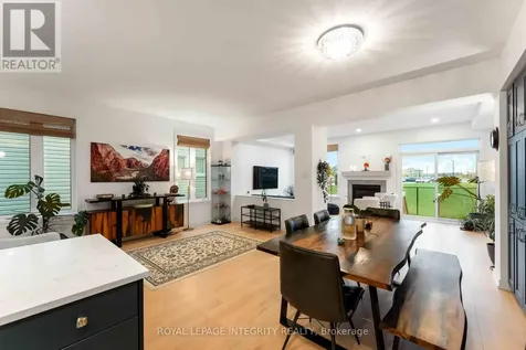 221 Finsbury Avenue Ottawa ON K2S 2X9