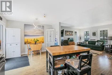 22 Laurier Boulevard Tiny ON L9M 0J2