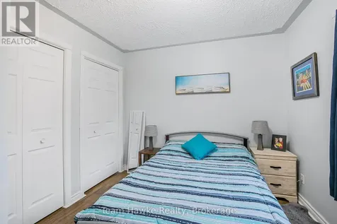 22 Laurier Boulevard Tiny ON L9M 0J2