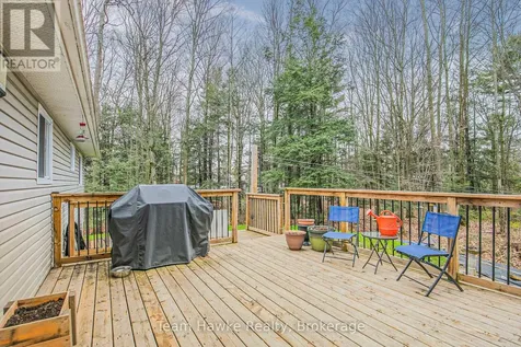 22 Laurier Boulevard Tiny ON L9M 0J2