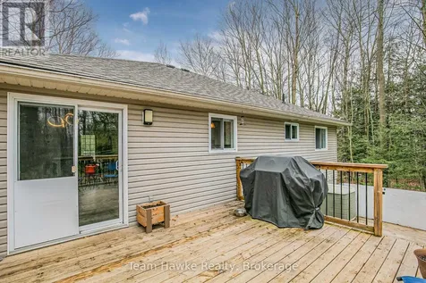 22 Laurier Boulevard Tiny ON L9M 0J2