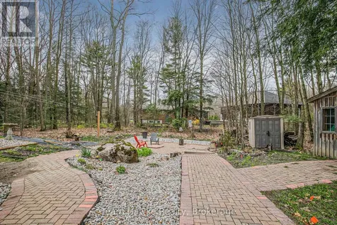 22 Laurier Boulevard Tiny ON L9M 0J2