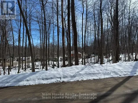 85 Polish Avenue Penetanguishene ON L9M 1W8