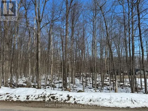 85 Polish Avenue Penetanguishene ON L9M 1W8