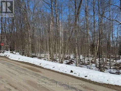 85 Polish Avenue Penetanguishene ON L9M 1W8