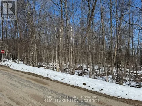 85 Polish Avenue Penetanguishene ON L9M 1W8