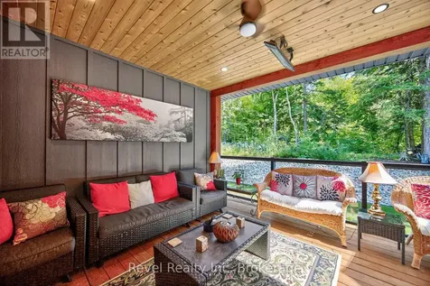 517 Silverbirch Drive Tiny ON L9M 0M5