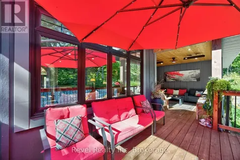517 Silverbirch Drive Tiny ON L9M 0M5