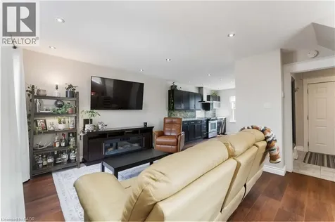 54 Weir Street South Hamilton ON L8K 3A4