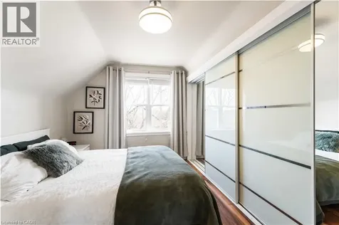 54 Weir Street South Hamilton ON L8K 3A4