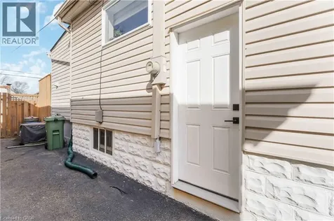 54 Weir Street South Hamilton ON L8K 3A4