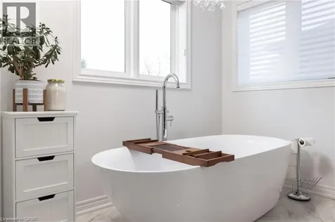 41 Creanona Boulevard Stoney Creek ON L8E 5G2
