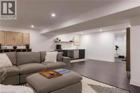 41 Creanona Boulevard Stoney Creek ON L8E 5G2