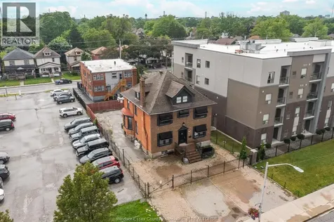 961 Ouellette Avenue Windsor ON N9A 4J5
