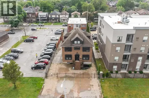 961 Ouellette Avenue Windsor ON N9A 4J5