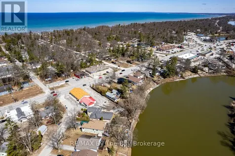 1367 Mosley Street Wasaga Beach ON L9Z 2C5