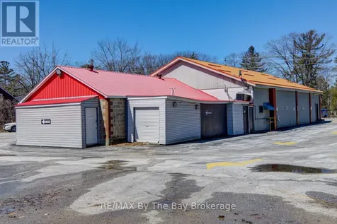 1367 Mosley Street Wasaga Beach ON L9Z 2C5