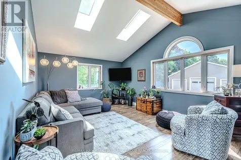 1783 County Road 6 South Springwater ON L0L 1P0