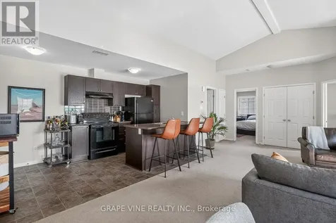 104 Artesa Private Ottawa ON K2S 0J8