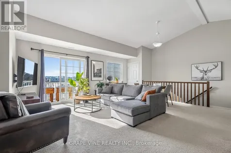 104 Artesa Private Ottawa ON K2S 0J8