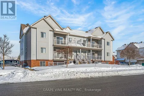 104 Artesa Private Ottawa ON K2S 0J8