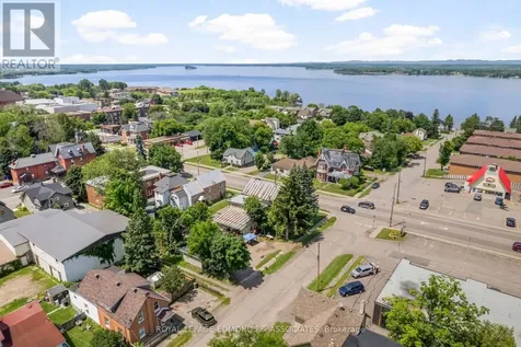 394 Pembroke Street East Pembroke ON K8A 3K6