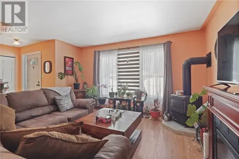 412 Bois Street Espanola ON P5E 1A6
