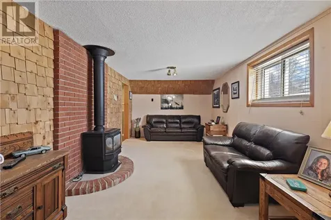 412 Bois Street Espanola ON P5E 1A6