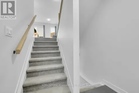 30 Whitcomb Crescent Smiths Falls ON K7A 0C2