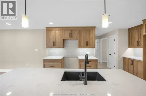 162 Ironwood Trail Chatham ON N7M 0T3