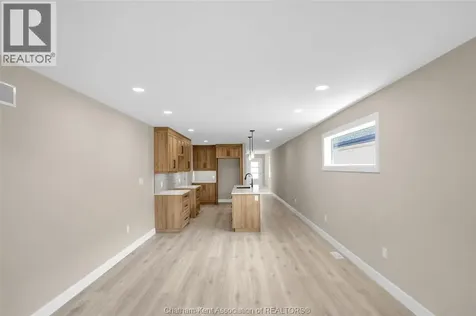 162 Ironwood Trail Chatham ON N7M 0T3