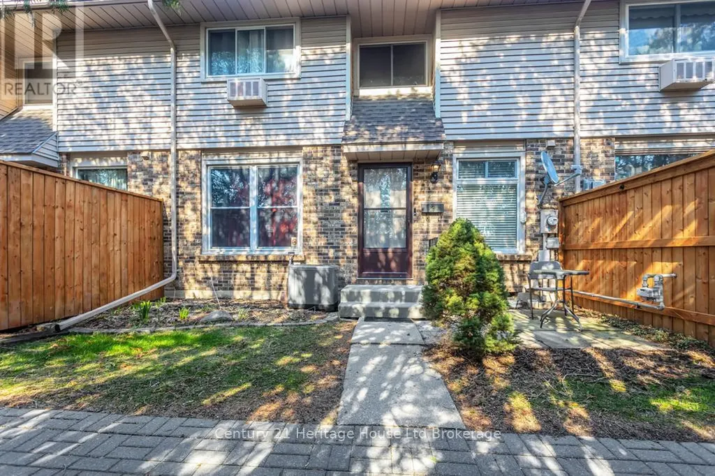 1 Lamers Court Tillsonburg ON N4G 4T6