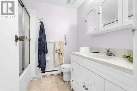 1 Lamers Court Tillsonburg ON N4G 4T6