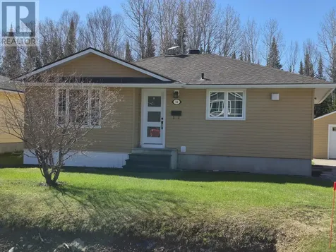 34 Redwing Avenue Manitouwadge ON P0T 2C0