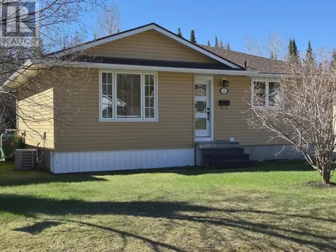 34 Redwing Avenue Manitouwadge ON P0T 2C0