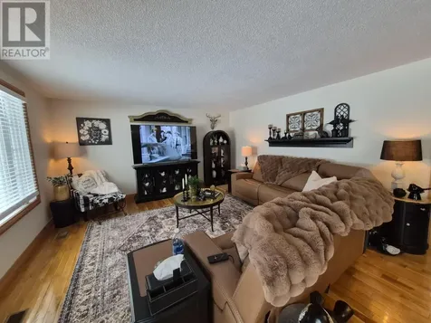 34 Redwing Avenue Manitouwadge ON P0T 2C0