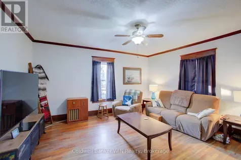 17 Arthur Street East Minto ON N0G 1Z0